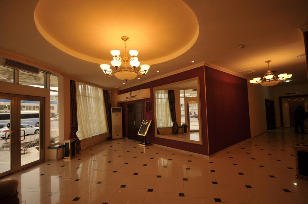 Golden Palace Hotell Aktau Exteriör bild